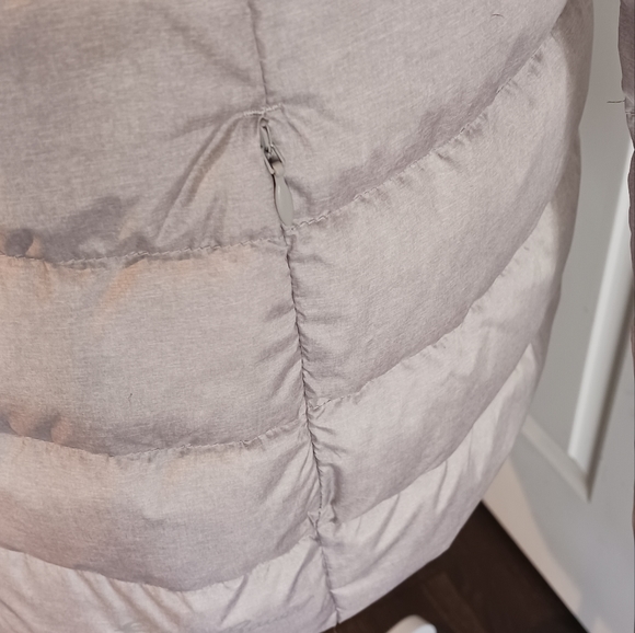 Women's TALL Eddie Baur Puffer Jacket - Picture 4 of 7